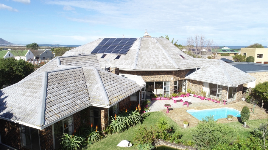 3 Bedroom Property for Sale in Heuningkloof Western Cape